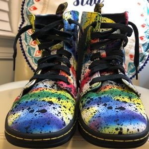 Dr Martens Hackney sz 8Ws 39uk canvas- rainbow hot